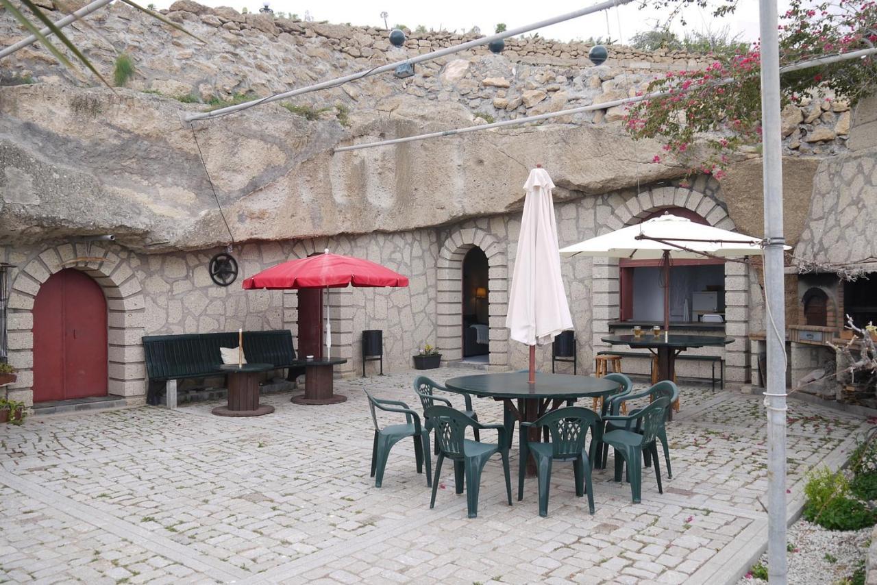 Eco Holidays Cave House Justine Granadilla De Abona Bagian luar foto