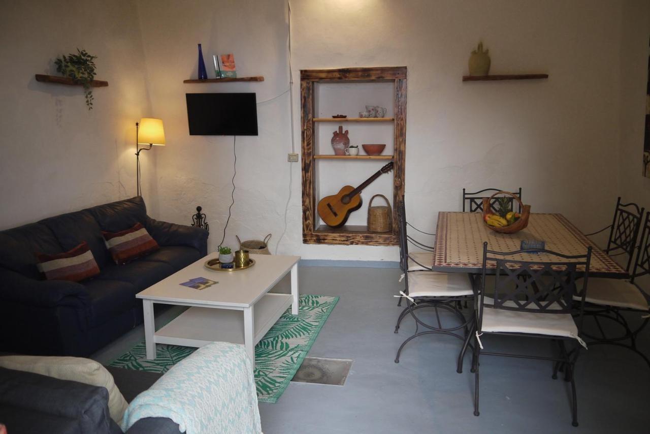 Eco Holidays Cave House Justine Granadilla De Abona Bagian luar foto